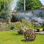 Les Box D'hotes Pensión 3*
